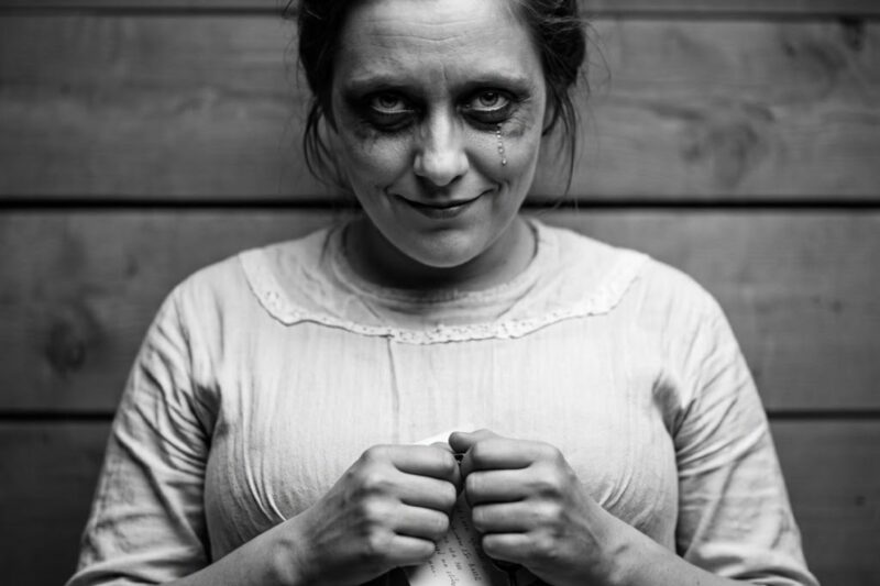 A Mulher que Deu à Luz para 7 Famílias Diferentes: A Trágica História de uma Barriga de Aluguel nos Apalaches